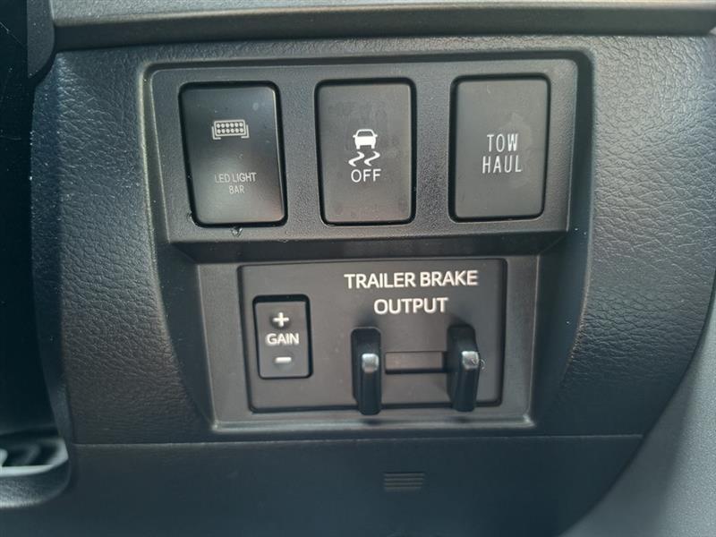 Toyota Tundra  2018