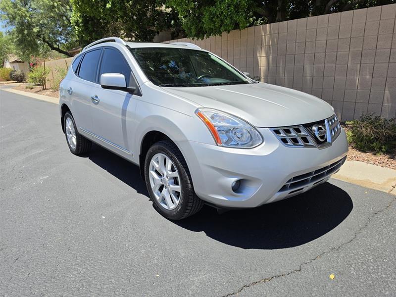 Nissan Rogue  2011