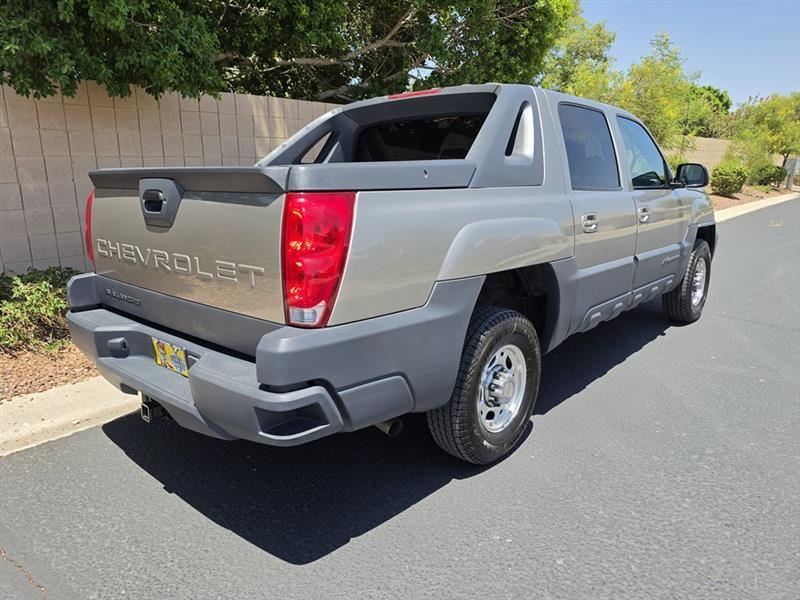 Chevrolet Avalanche 2500 2WD 2002
