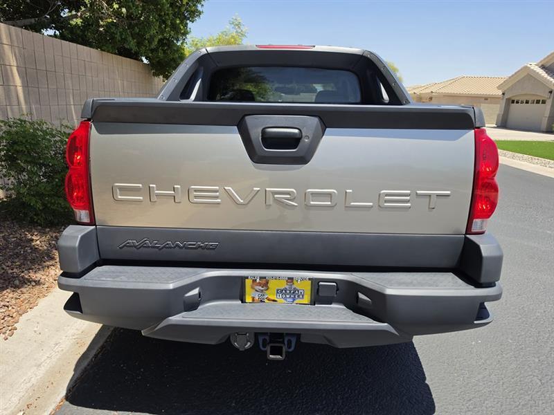 Chevrolet Avalanche 2500 2WD 2002