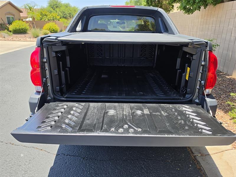Chevrolet Avalanche 2500 2WD 2002