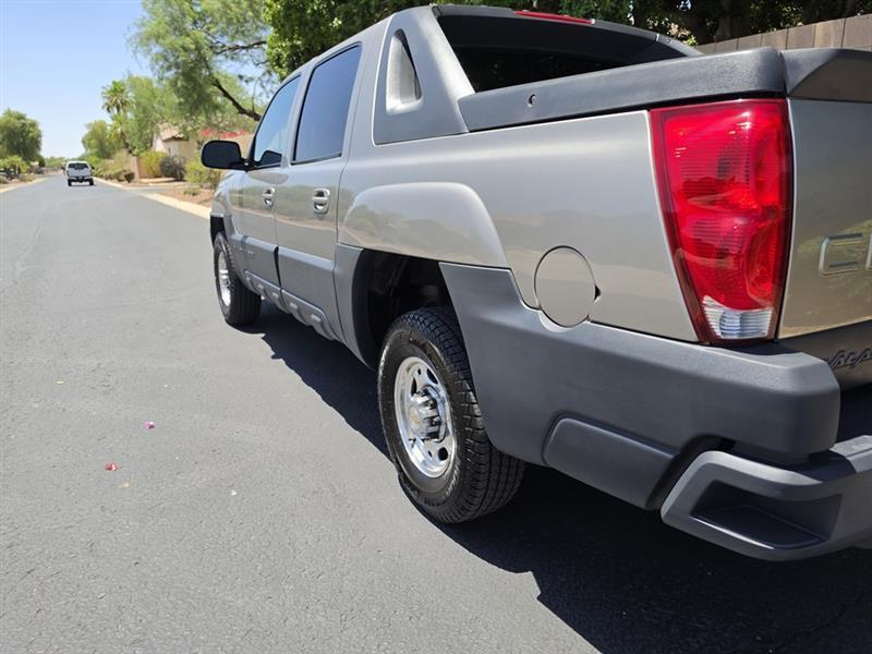 Chevrolet Avalanche 2500 2WD 2002