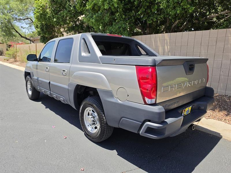 Chevrolet Avalanche 2500 2WD 2002