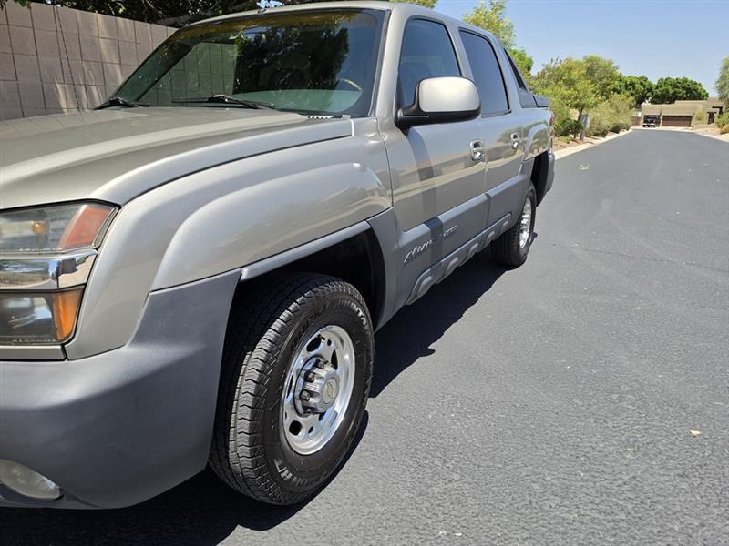 Chevrolet Avalanche 2500 2WD 2002