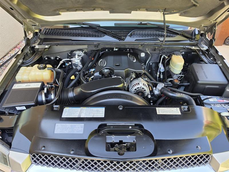 Chevrolet Avalanche 2500 2WD 2002