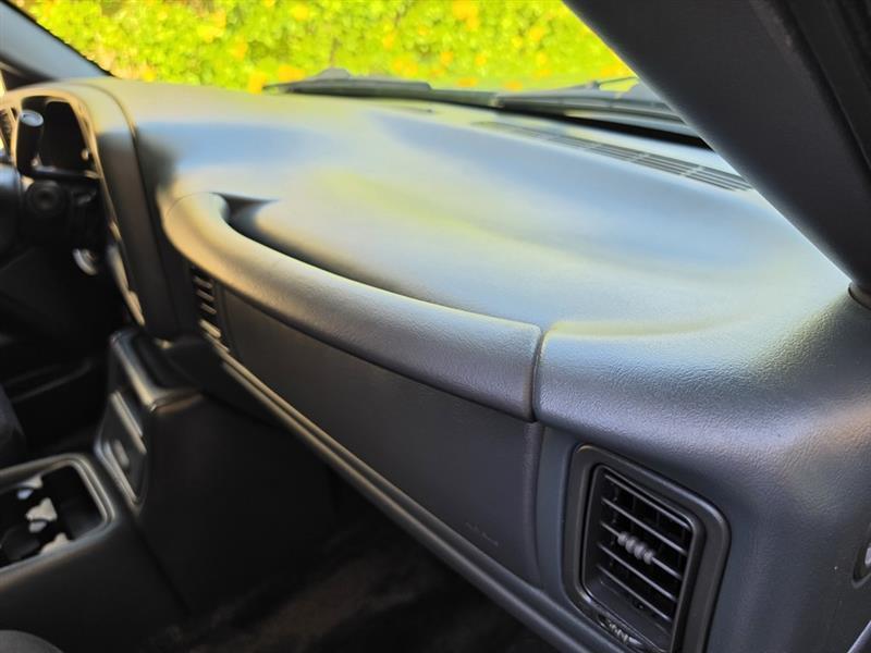 Chevrolet Avalanche 2500 2WD 2002