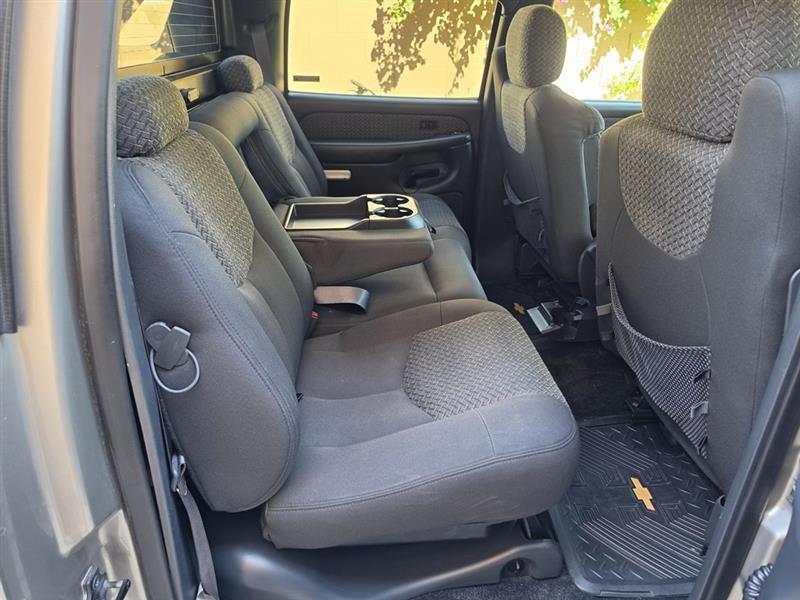 Chevrolet Avalanche 2500 2WD 2002