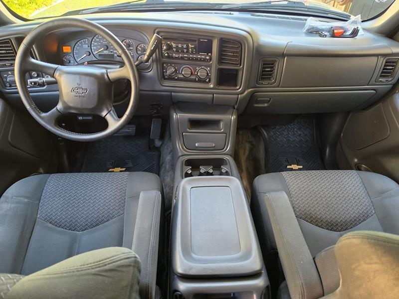 Chevrolet Avalanche 2500 2WD 2002