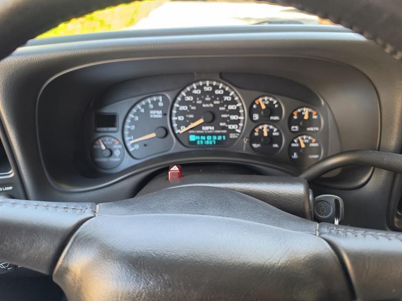 Chevrolet Avalanche 2500 2WD 2002