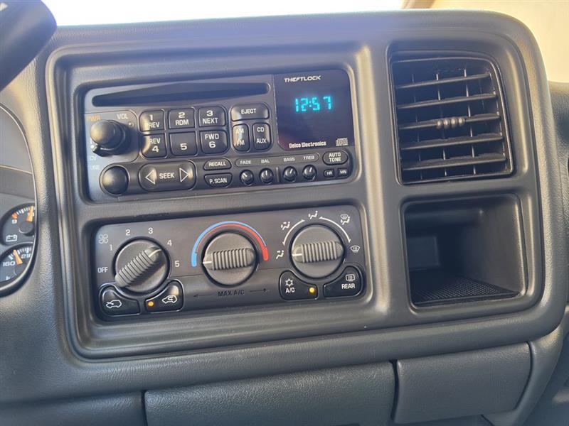 Chevrolet Avalanche 2500 2WD 2002