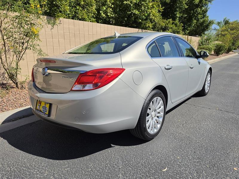Buick Regal CXL - 3XL 2011