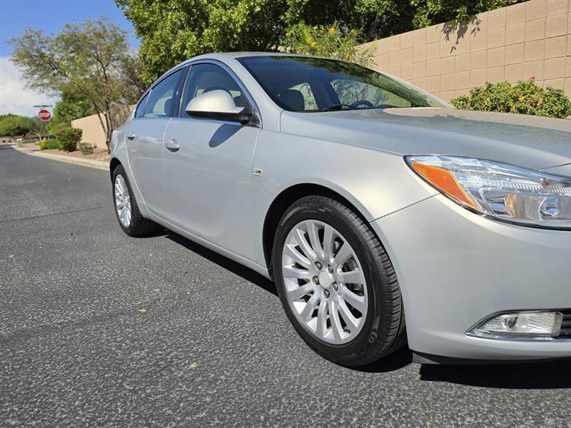 Buick Regal CXL - 3XL 2011