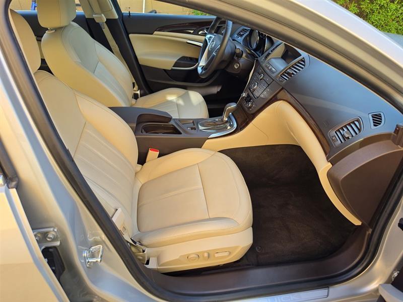 Buick Regal CXL - 3XL 2011