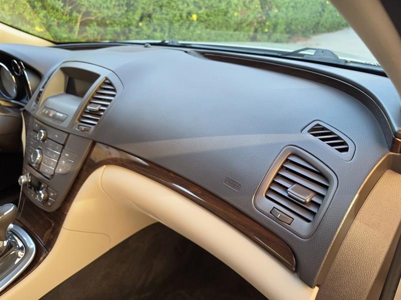 Buick Regal CXL - 3XL 2011