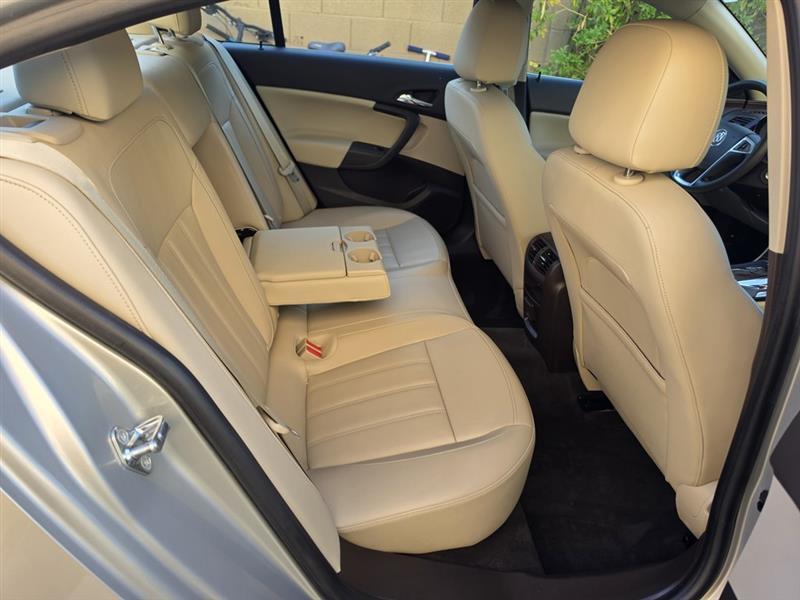 Buick Regal CXL - 3XL 2011
