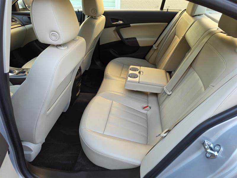Buick Regal CXL - 3XL 2011