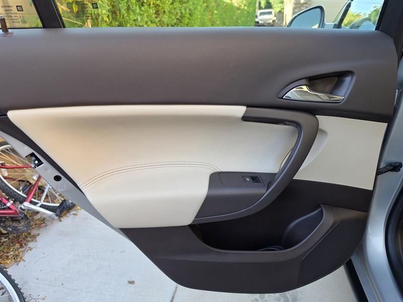 Buick Regal CXL - 3XL 2011