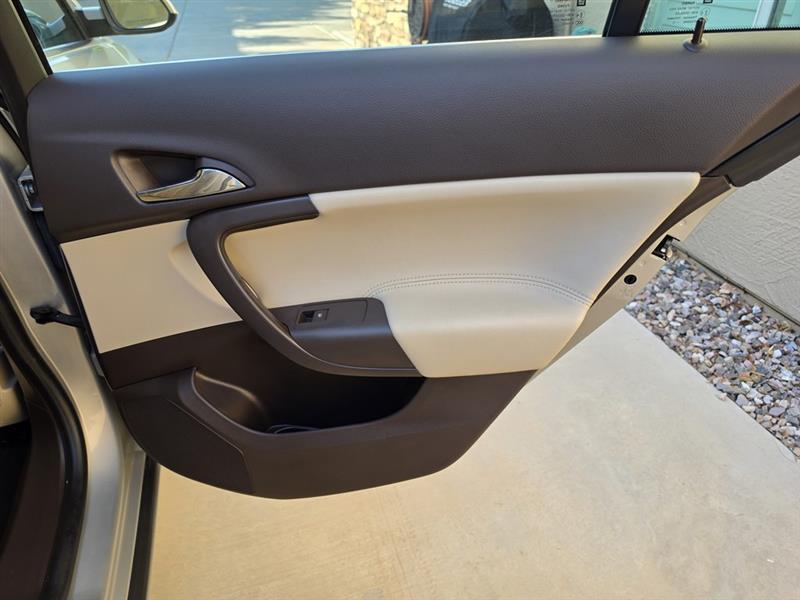 Buick Regal CXL - 3XL 2011
