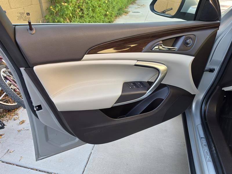 Buick Regal CXL - 3XL 2011