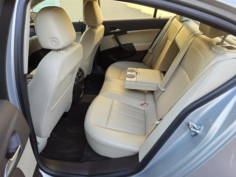 Buick Regal CXL - 3XL 2011