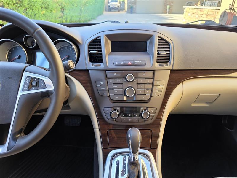 Buick Regal CXL - 3XL 2011