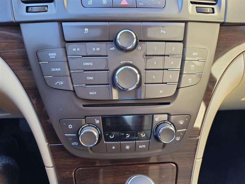 Buick Regal CXL - 3XL 2011