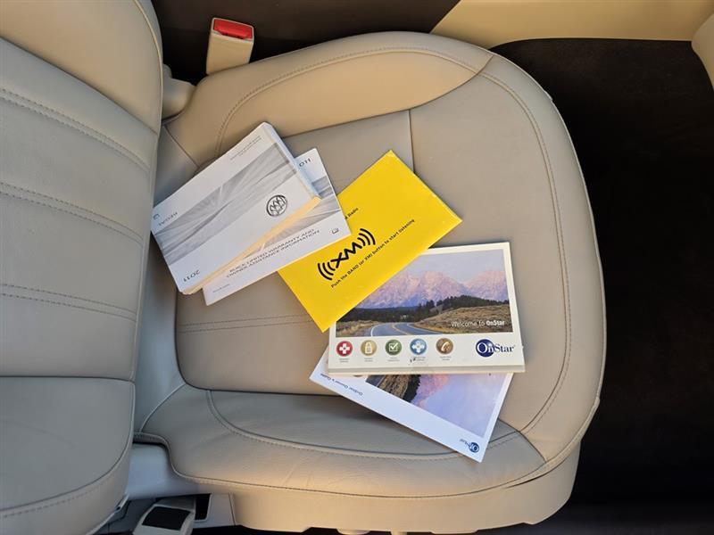Buick Regal CXL - 3XL 2011