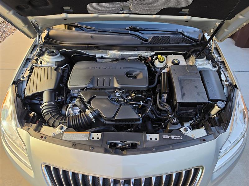 Buick Regal CXL - 3XL 2011