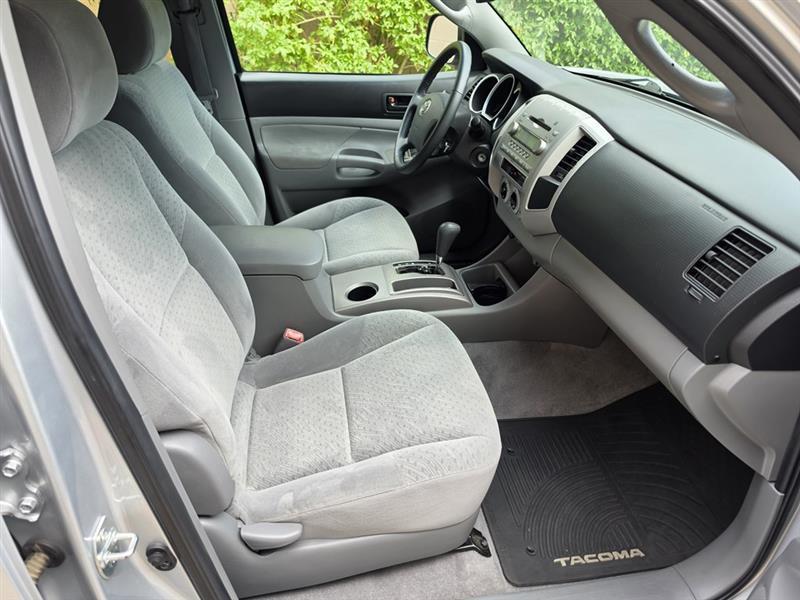 Toyota Tacoma PreRunner Double Cab V6 Auto 2WD 2008