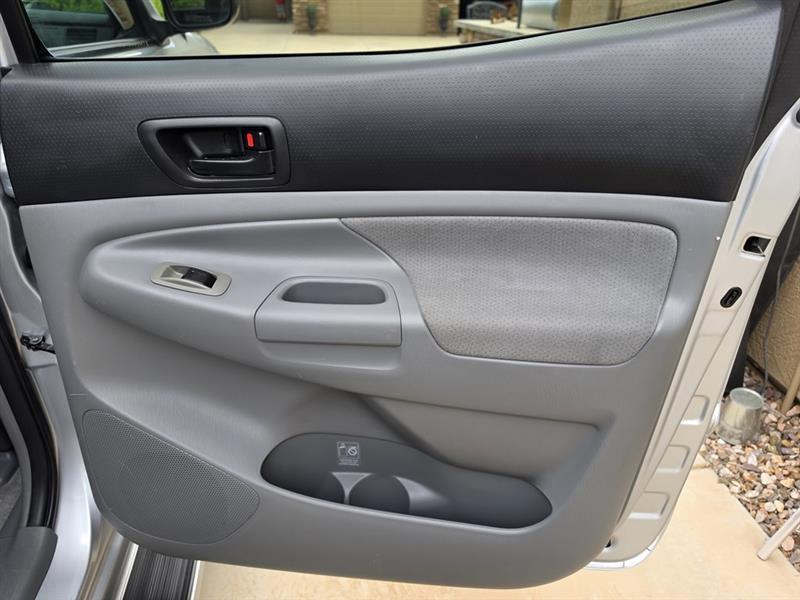 Toyota Tacoma PreRunner Double Cab V6 Auto 2WD 2008
