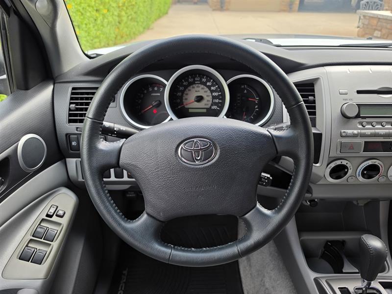 Toyota Tacoma PreRunner Double Cab V6 Auto 2WD 2008