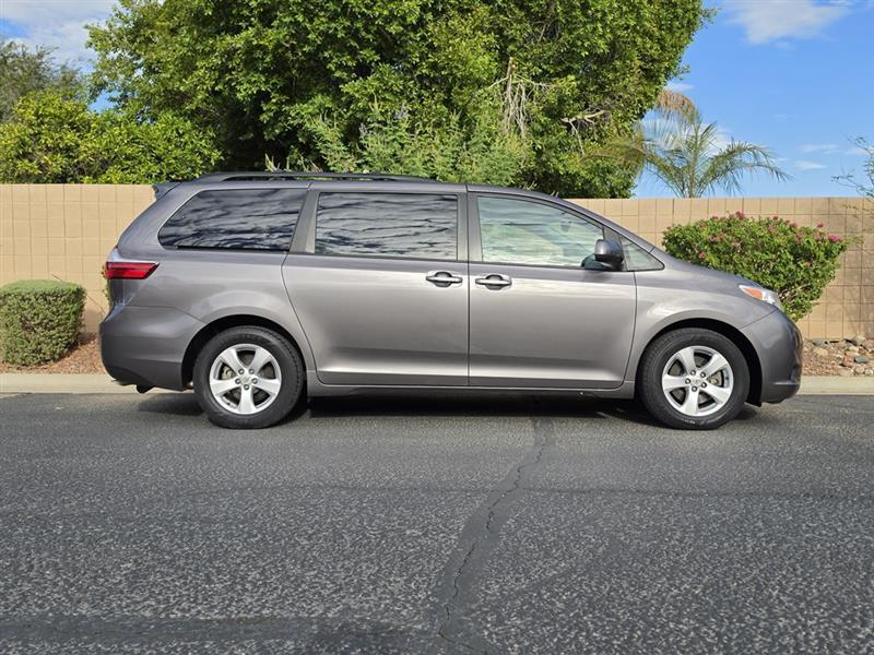 Toyota Sienna LE FWD 8-Passenger V6 2016