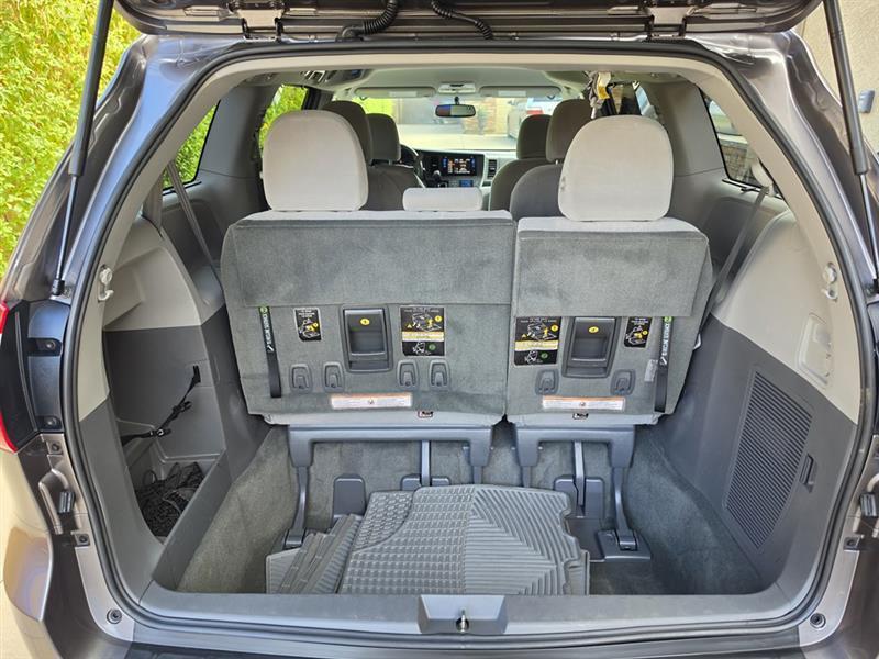 Toyota Sienna LE FWD 8-Passenger V6 2016