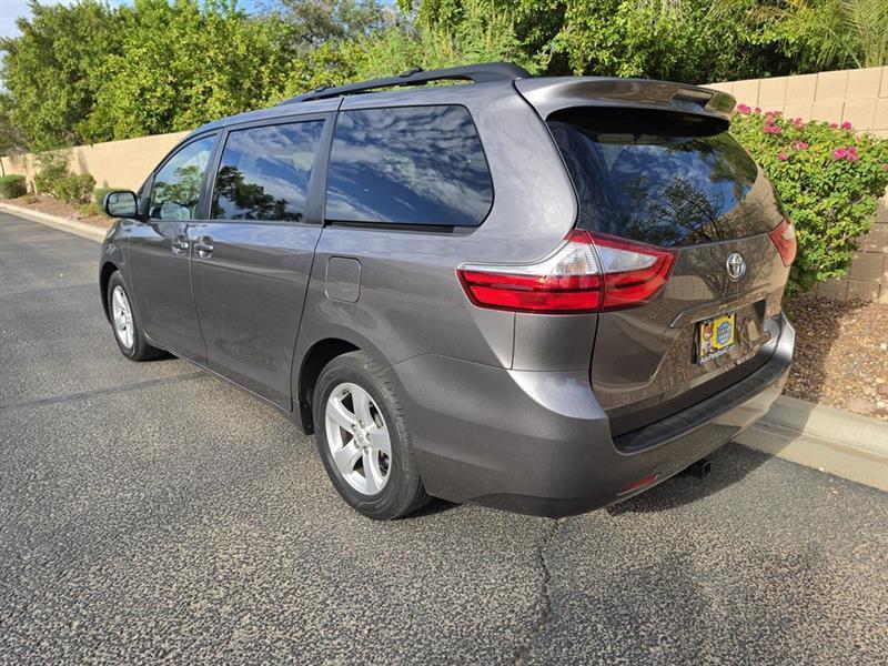 Toyota Sienna LE FWD 8-Passenger V6 2016