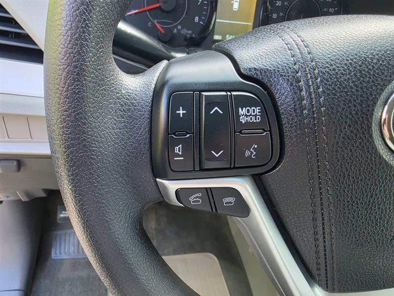 Toyota Sienna LE FWD 8-Passenger V6 2016