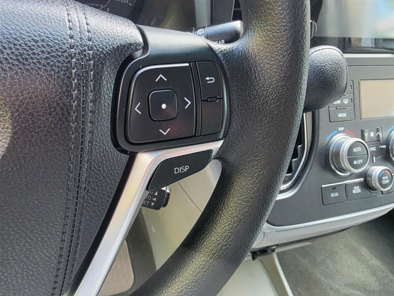Toyota Sienna LE FWD 8-Passenger V6 2016