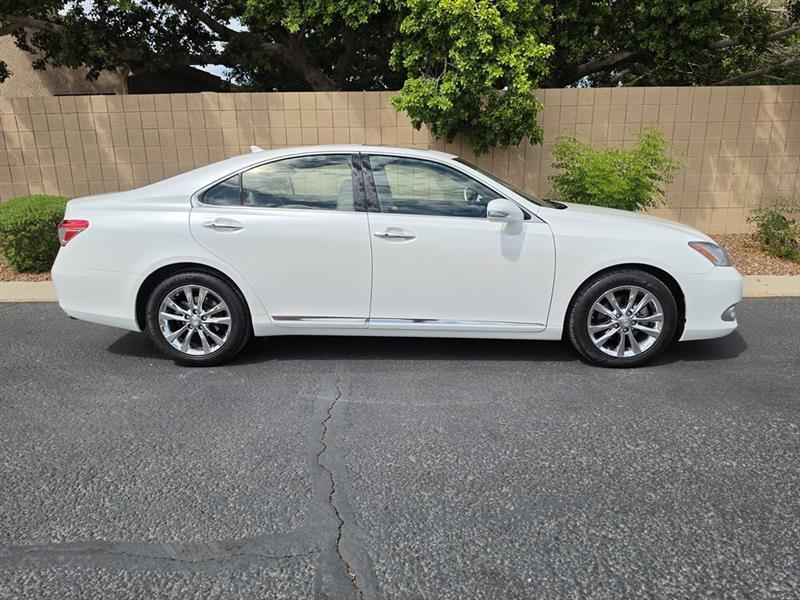 Lexus ES 350 Sedan 2011