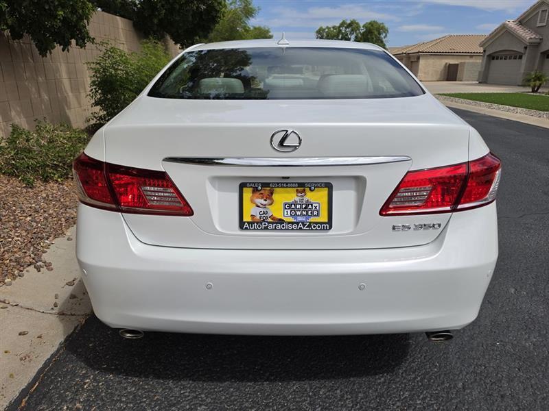 Lexus ES 350 Sedan 2011