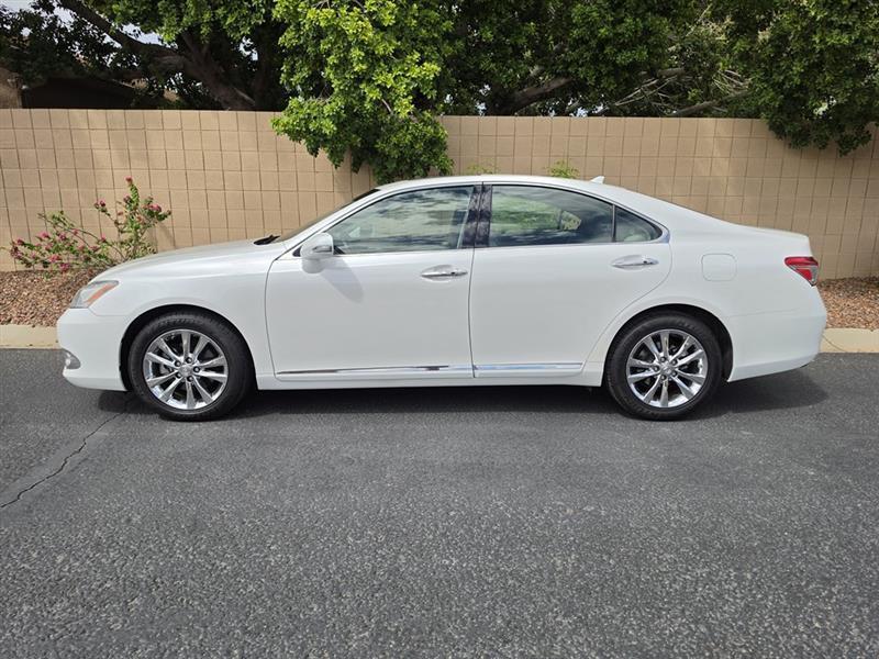 Lexus ES 350 Sedan 2011