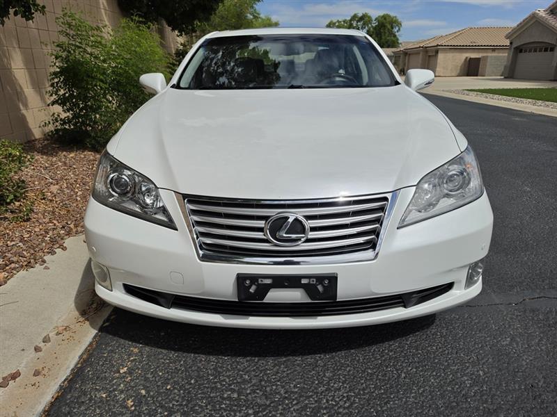 Lexus ES 350 Sedan 2011