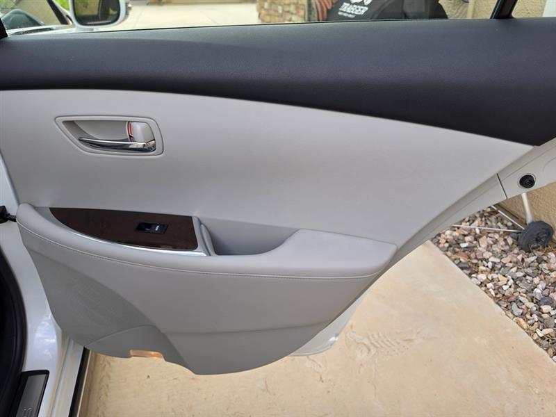 Lexus ES 350 Sedan 2011