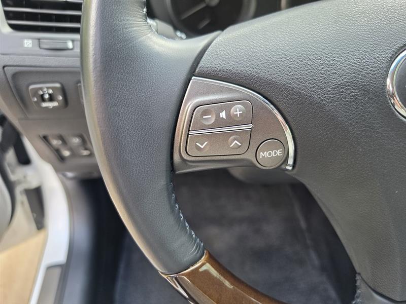 Lexus ES 350 Sedan 2011