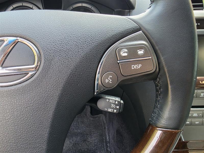 Lexus ES 350 Sedan 2011