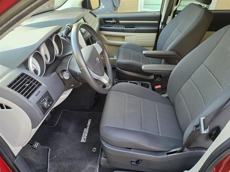 Dodge Grand Caravan SXT 2009