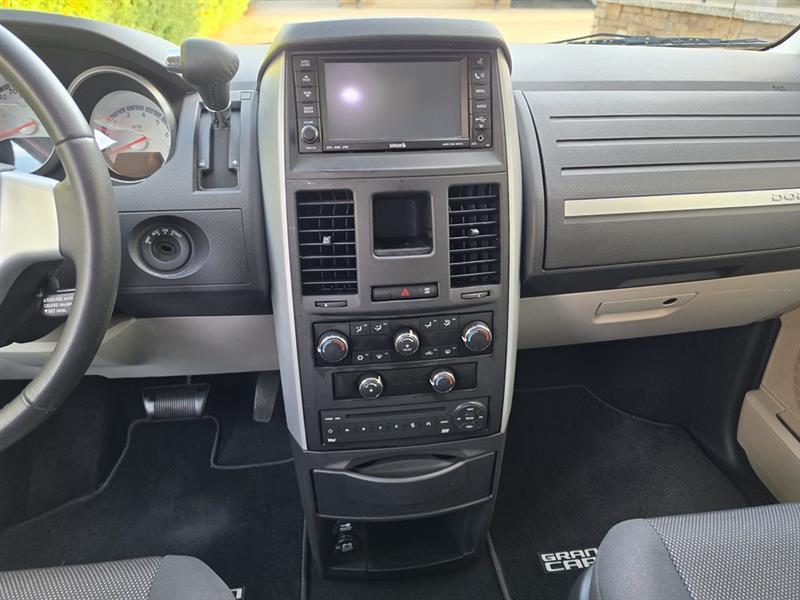 Dodge Grand Caravan SXT 2009
