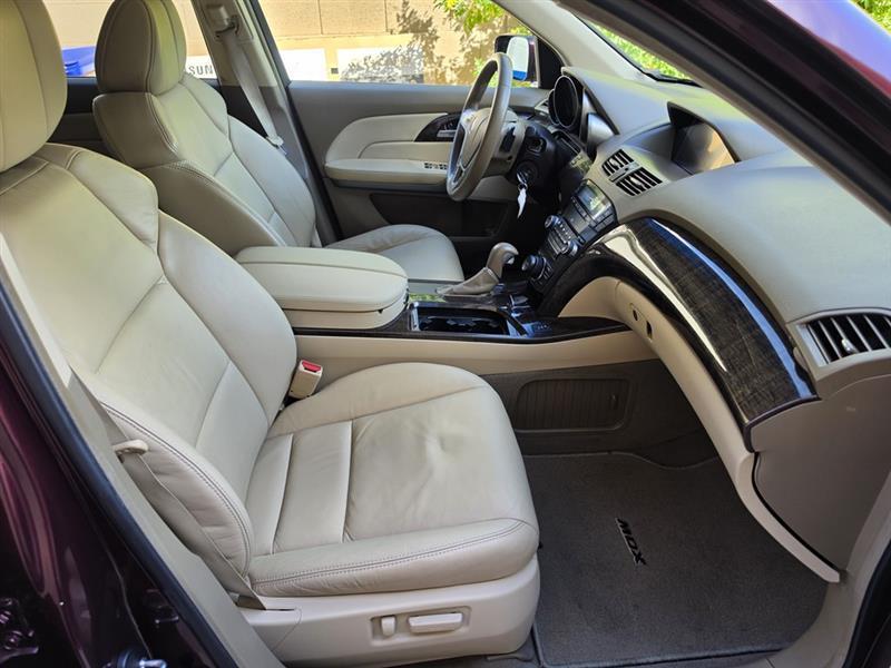 Acura MDX 6-Spd AT w/Tech Package 2013