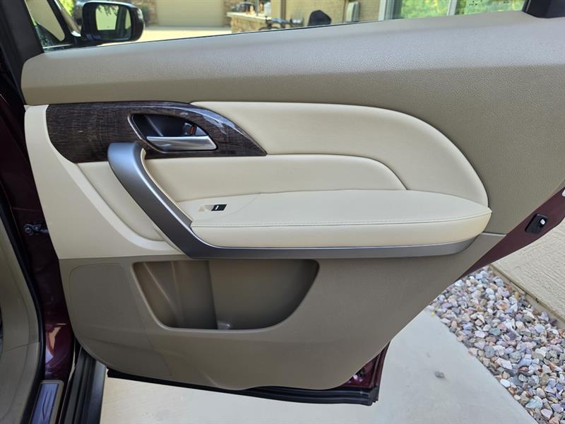 Acura MDX 6-Spd AT w/Tech Package 2013
