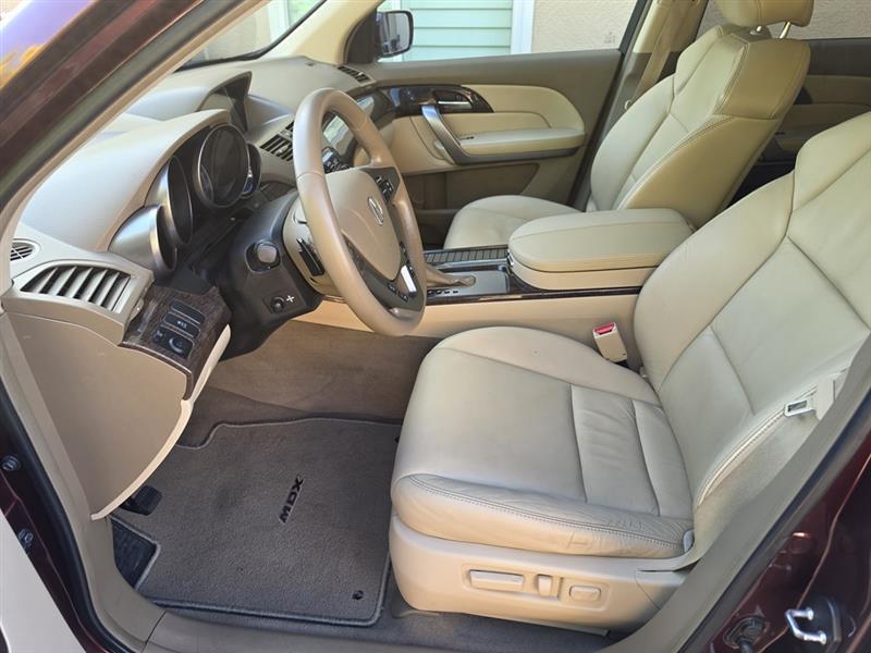 Acura MDX 6-Spd AT w/Tech Package 2013