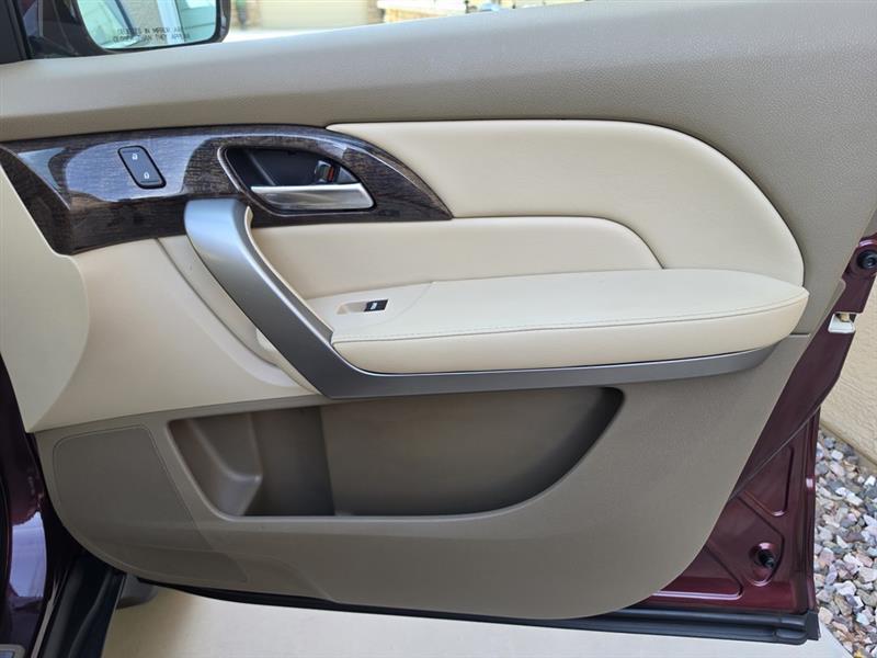 Acura MDX 6-Spd AT w/Tech Package 2013