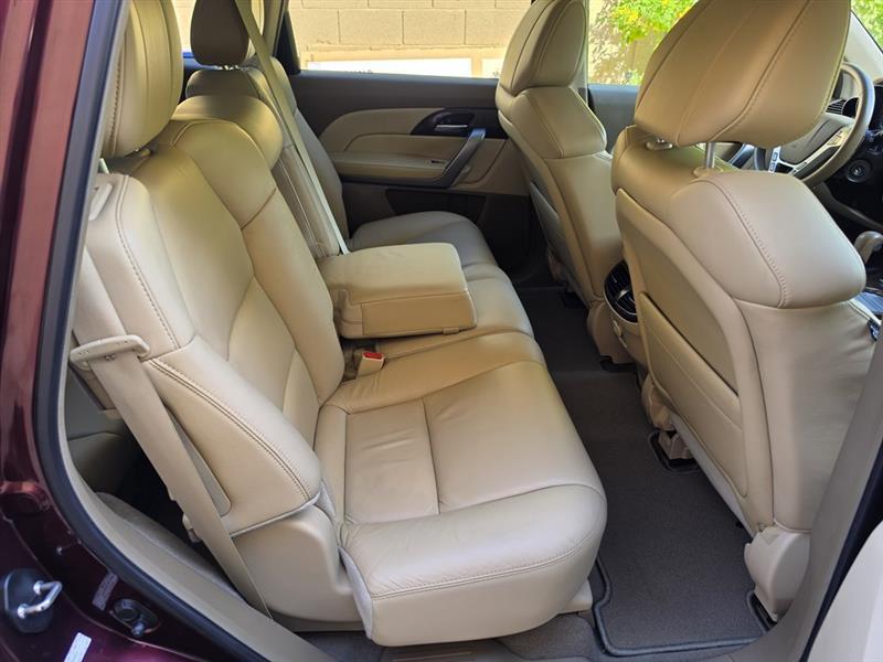 Acura MDX 6-Spd AT w/Tech Package 2013